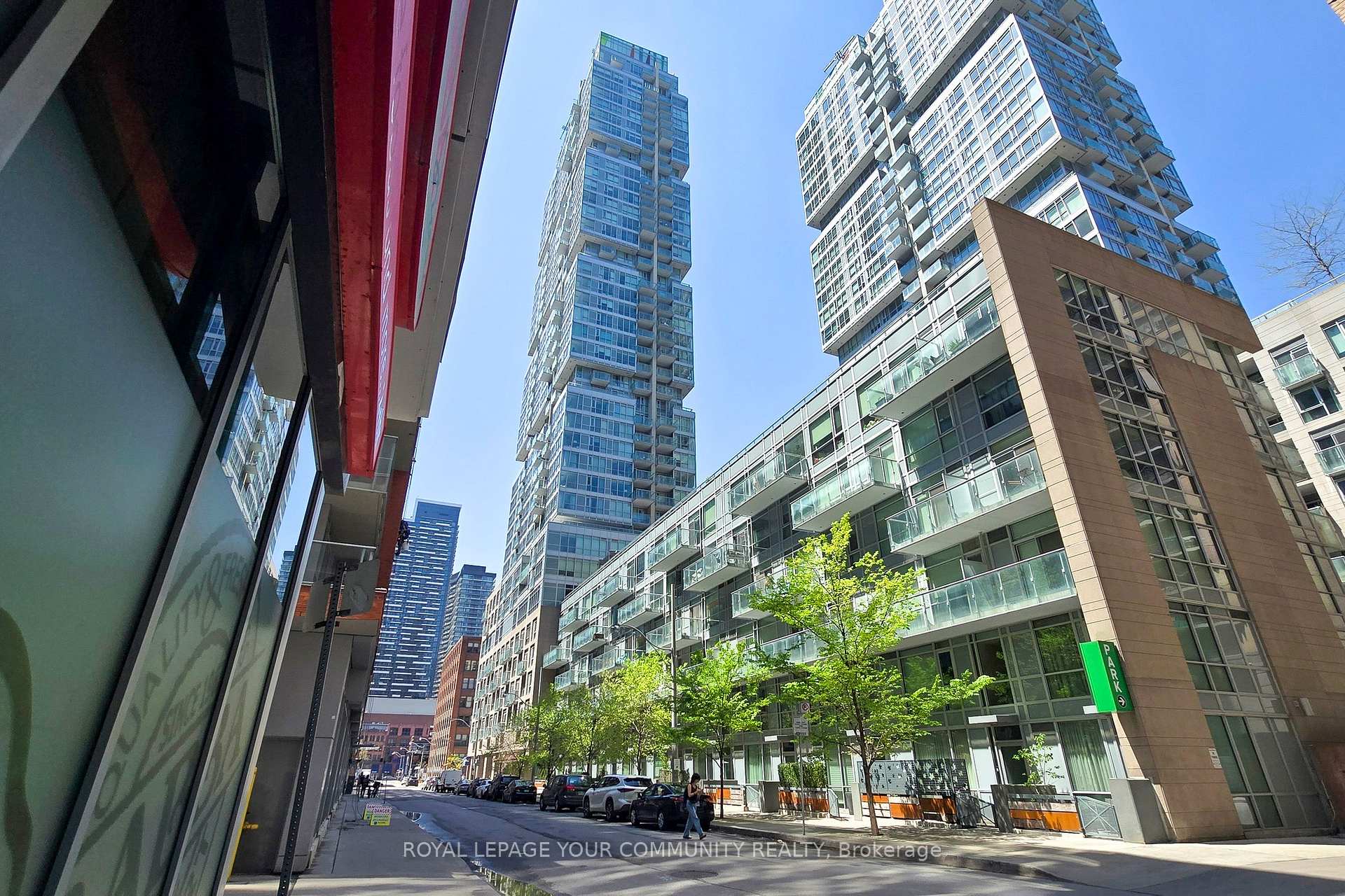2 Bedrooms Condo at 30 Nelson, Toronto For sale