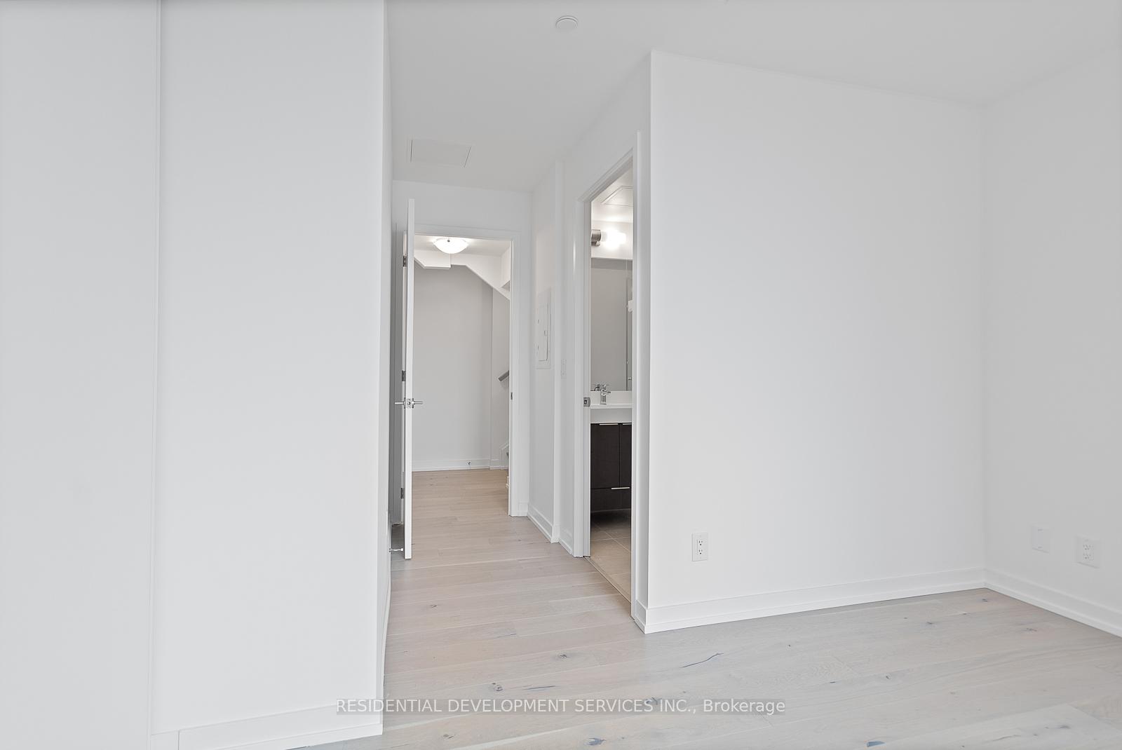2 Bedrooms Condo at 3100 Keele,  Toronto For sale
