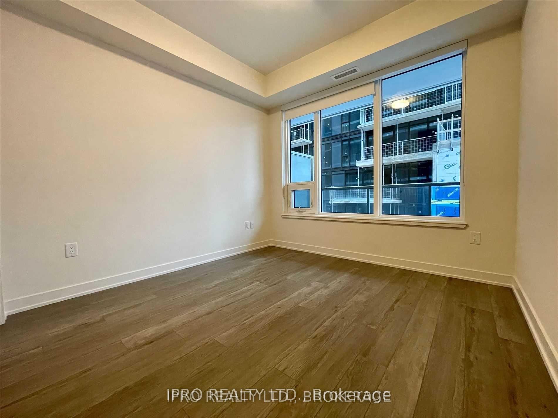 2 Bedrooms Condo at 212 King William,  Hamilton For sale