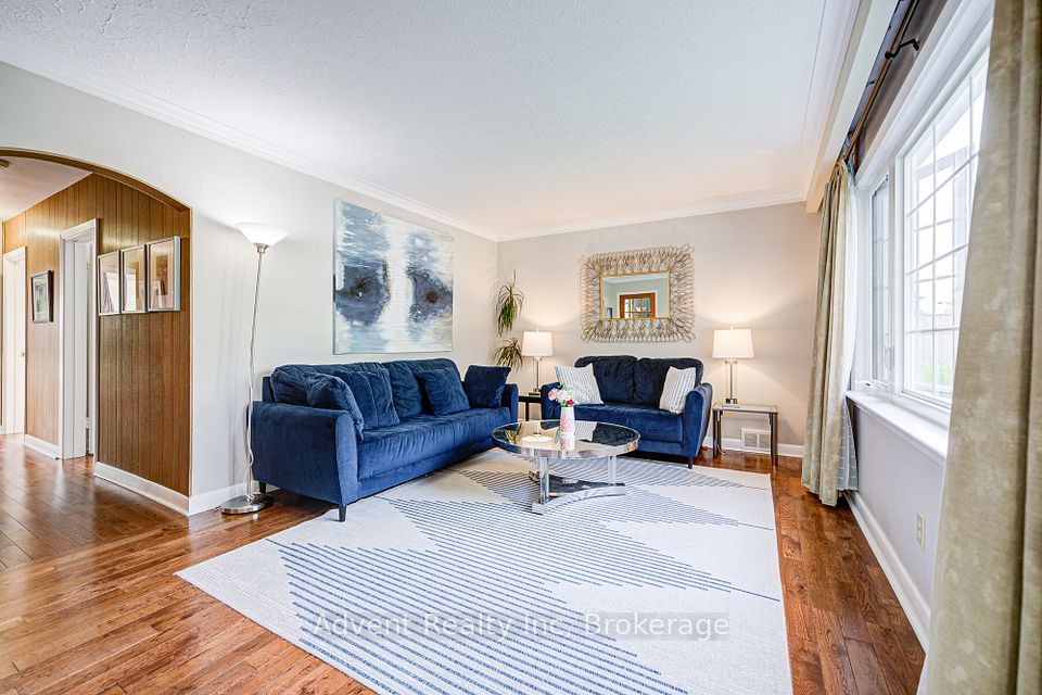 223 Willowdale Avenue