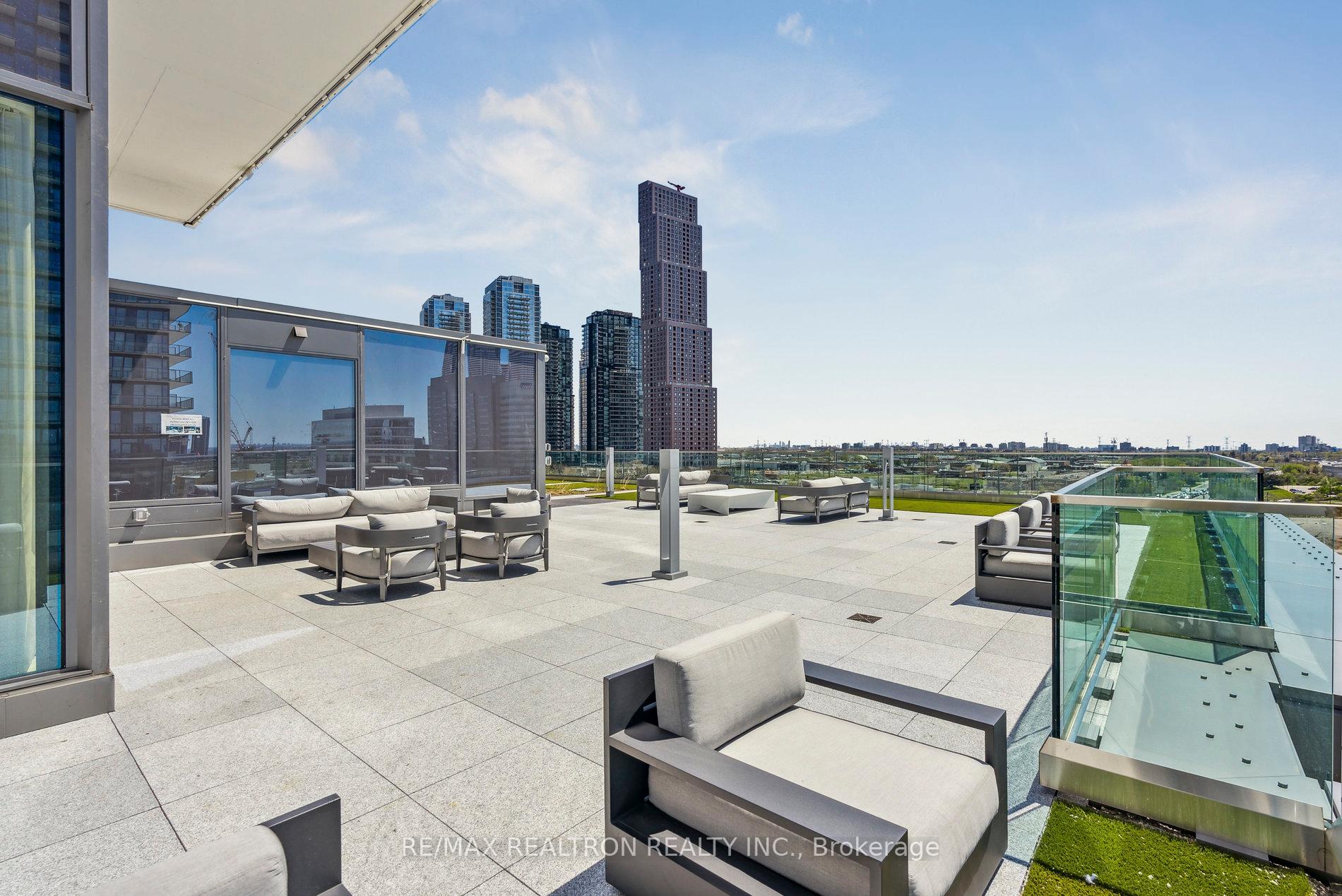 2 Bedrooms Condo at 7890 Jane, Vaughan For sale