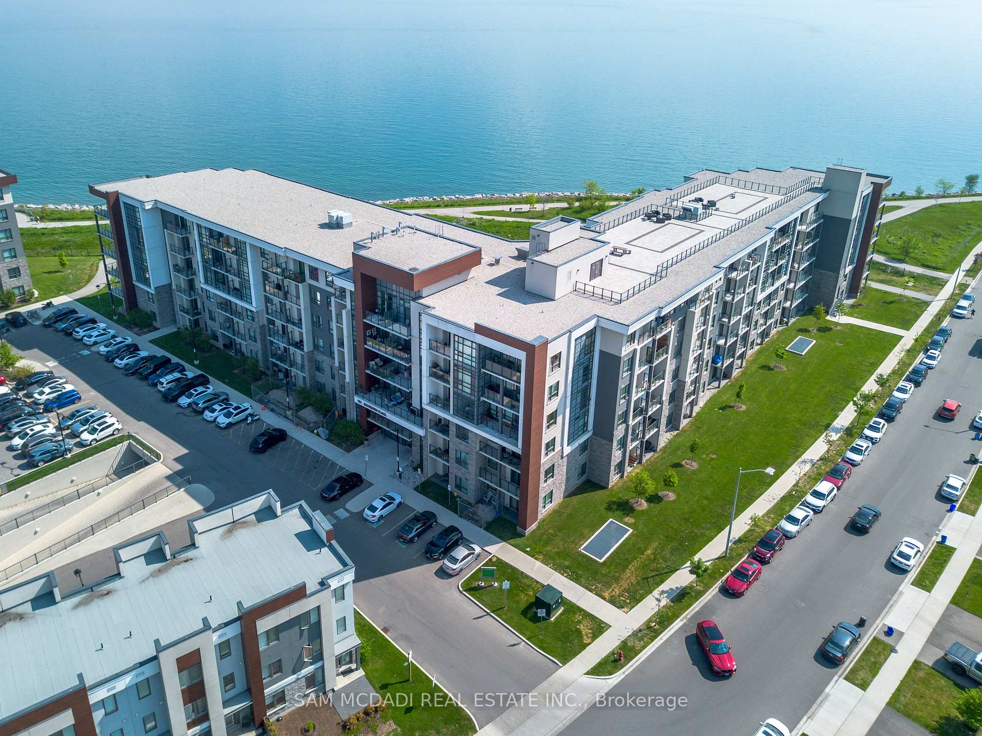 1 Bedroom Condo at 101 Shoreview, Hamilton For sale