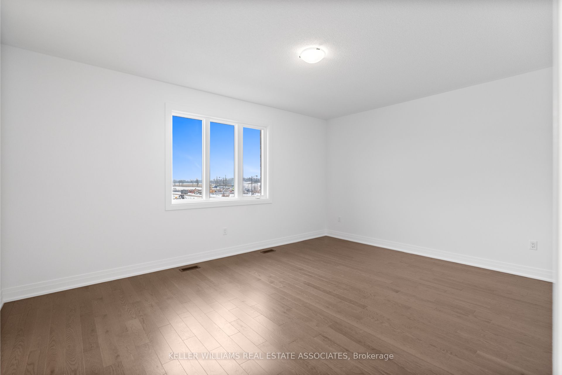 16 Aster Woods Drive