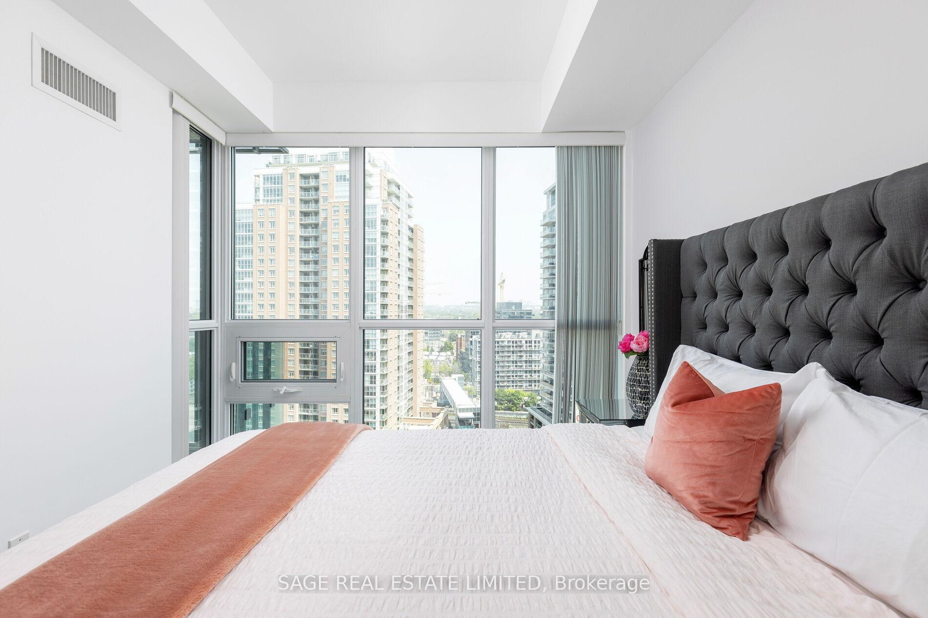 2 Bedrooms Condo at 150 East Liberty, Toronto For sale