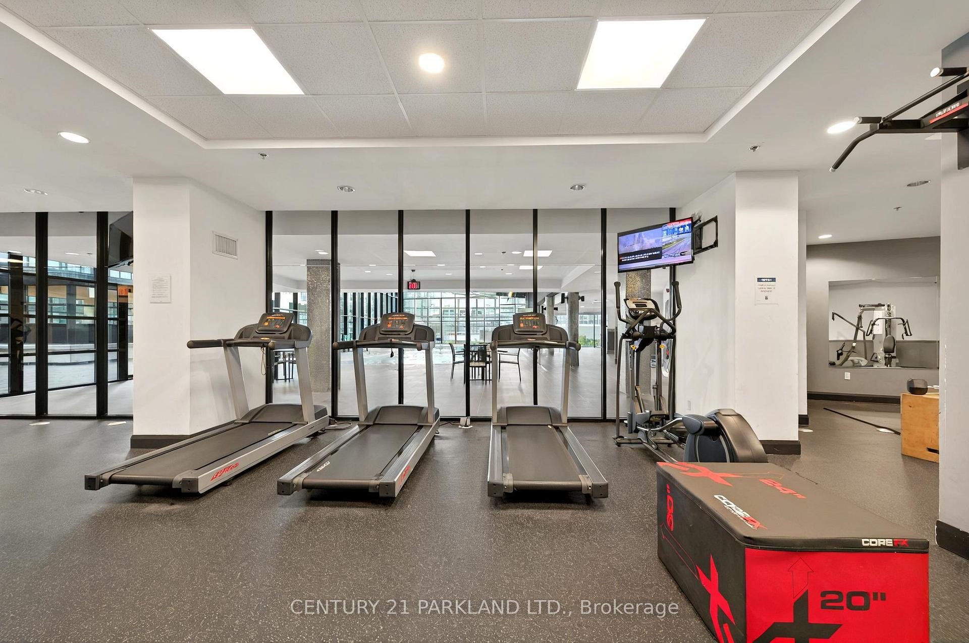 2 Bedrooms Condo at 2900 Highway 7, Vaughan For sale