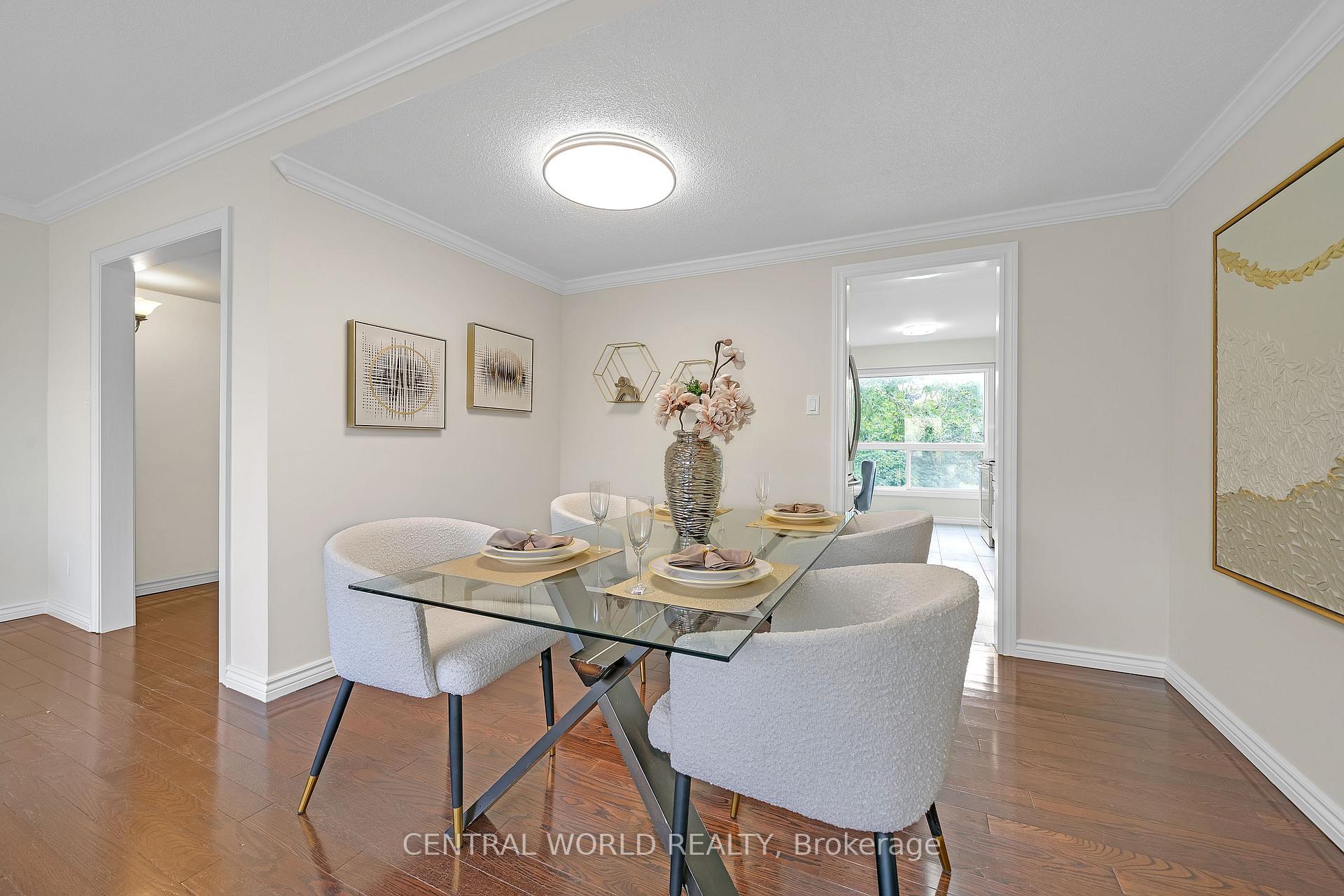 5 Bedrooms Condo at 21 Vega Starway,  Toronto For sale