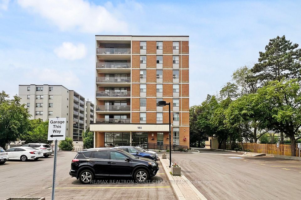 180 Dudley