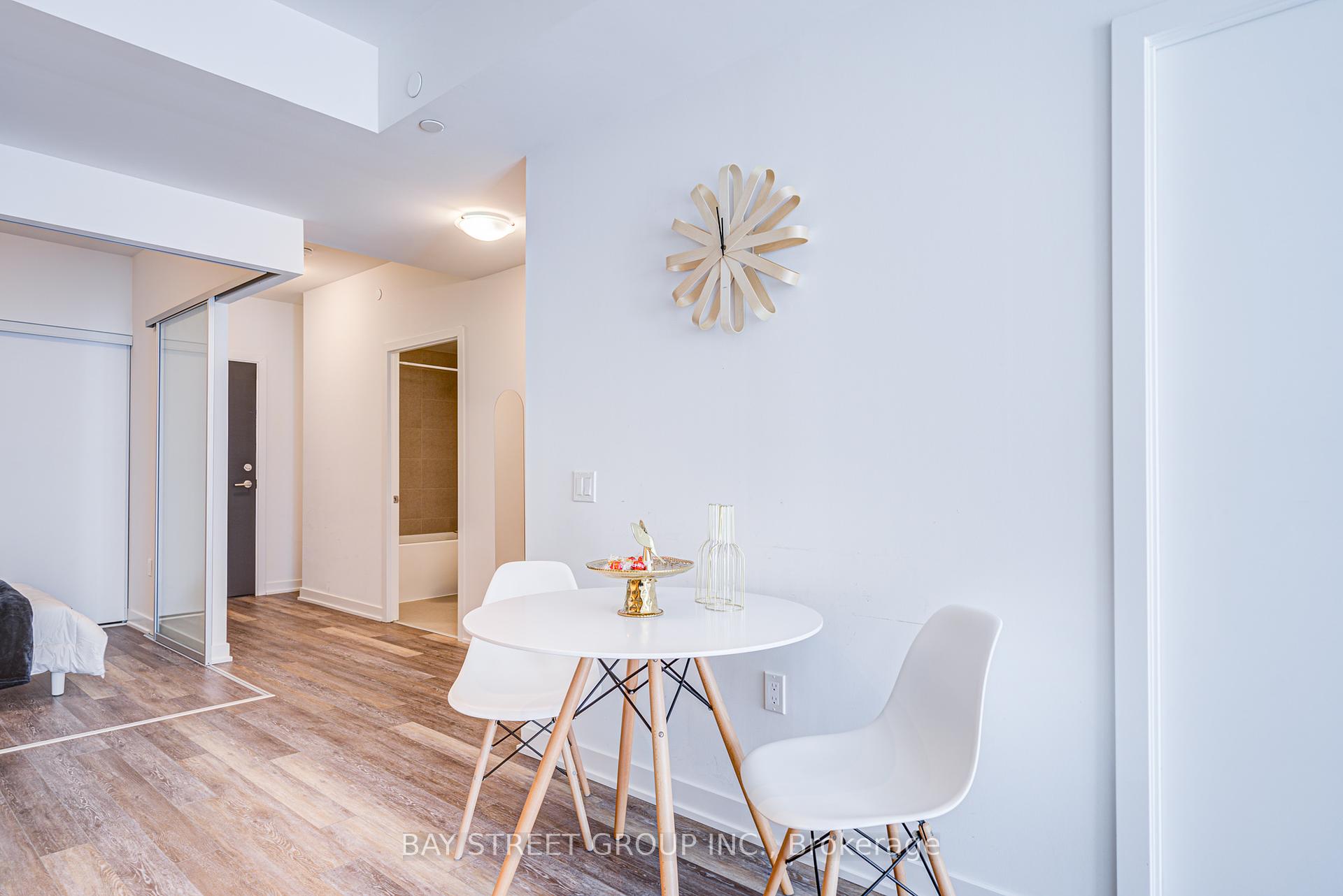 2 Bedrooms Condo at 250 Lawrence, Toronto For sale