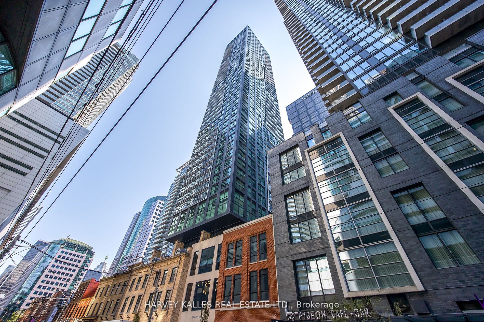 327 King Street W 4504