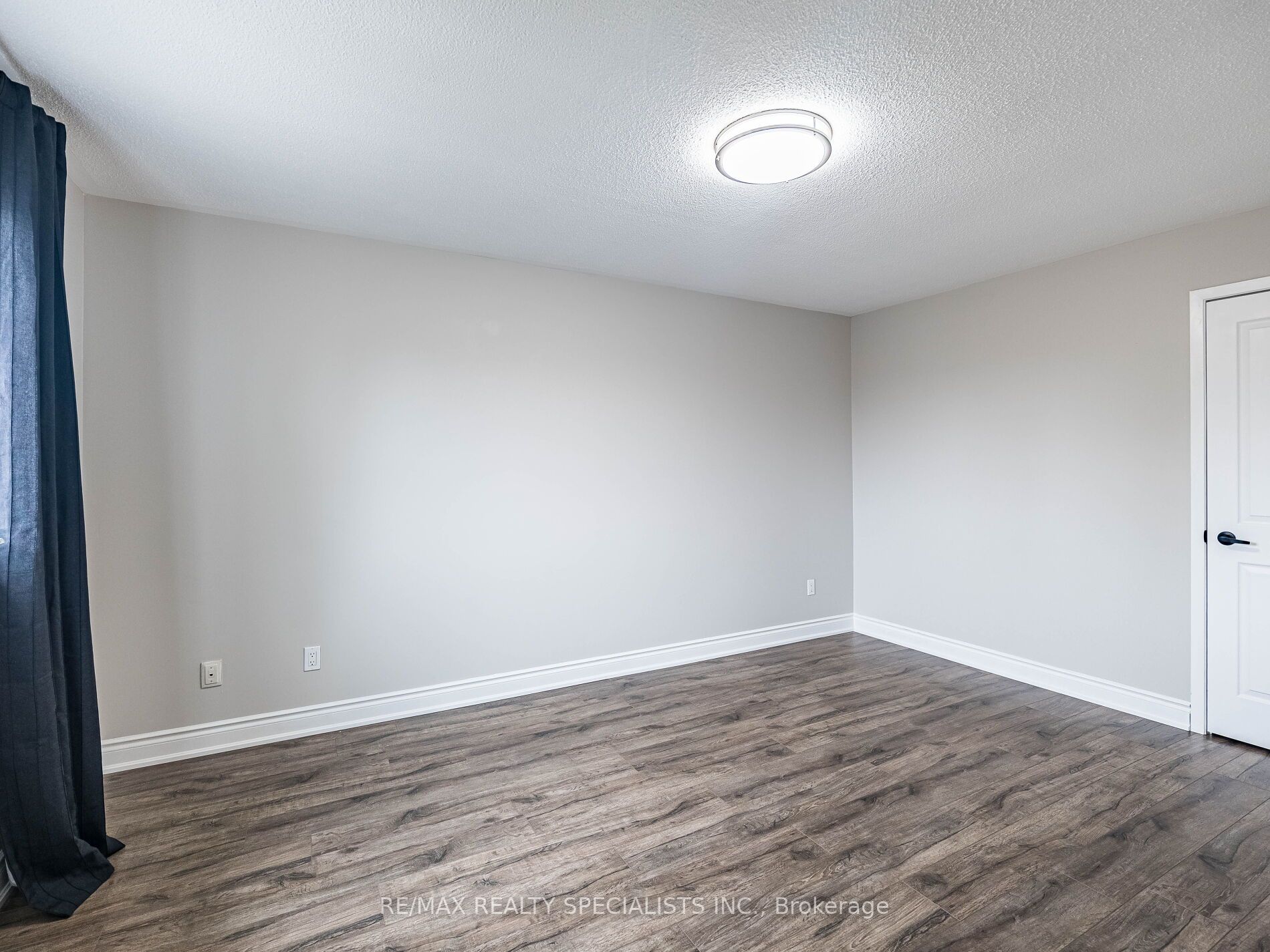 5 Brookview Road