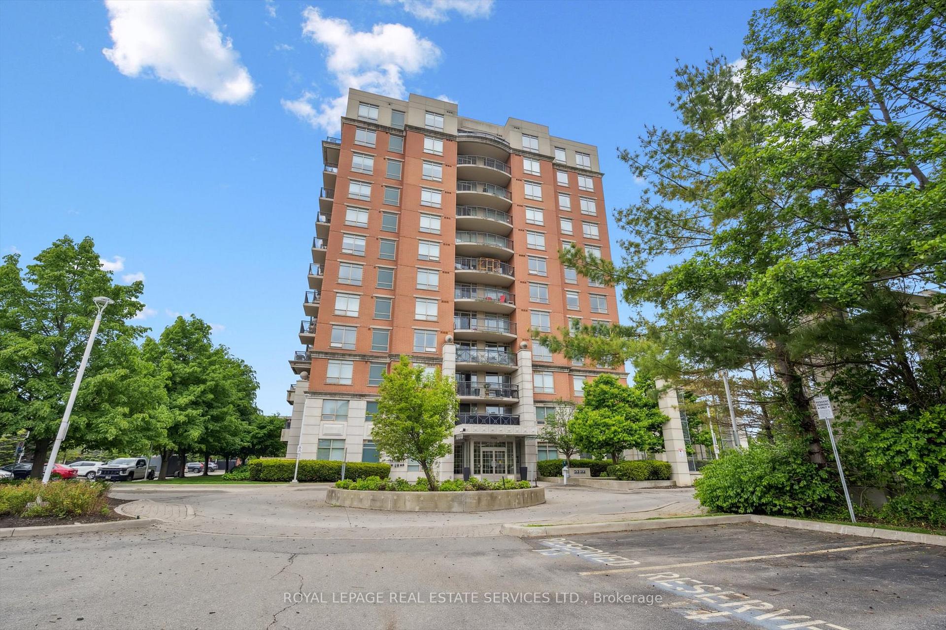 2 Bedrooms Condo at 2325 Central Park, Oakville For sale