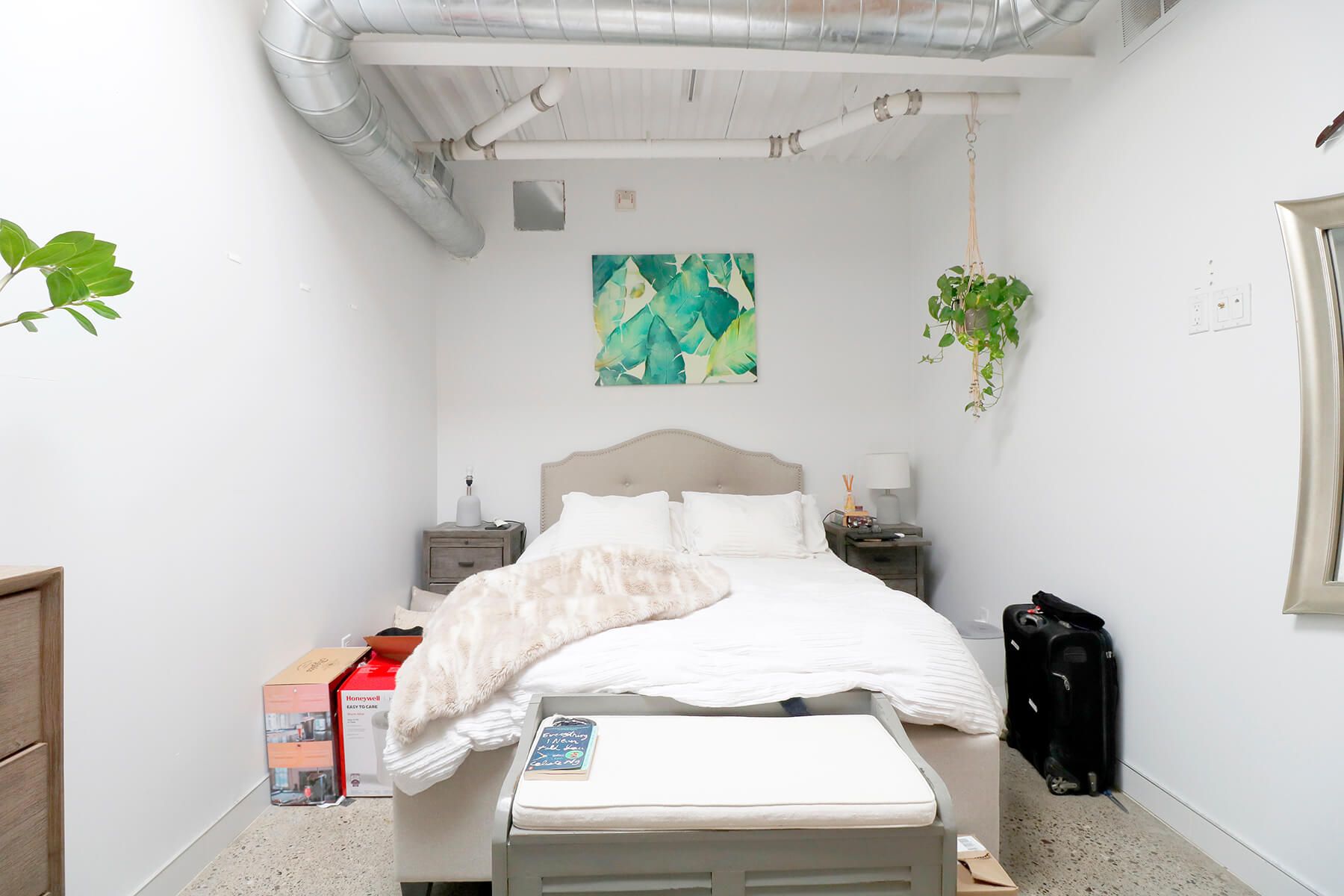 214 Bathurst Street PH 3B