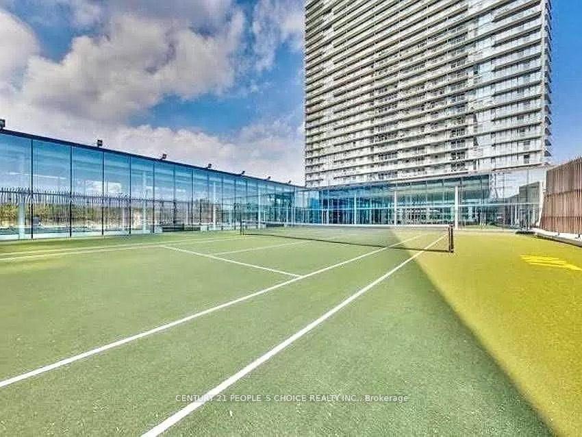 2 Bedrooms Condo at 105 The Queensway, Toronto For sale