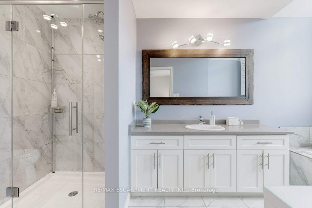 98 Shoreview Place, #12