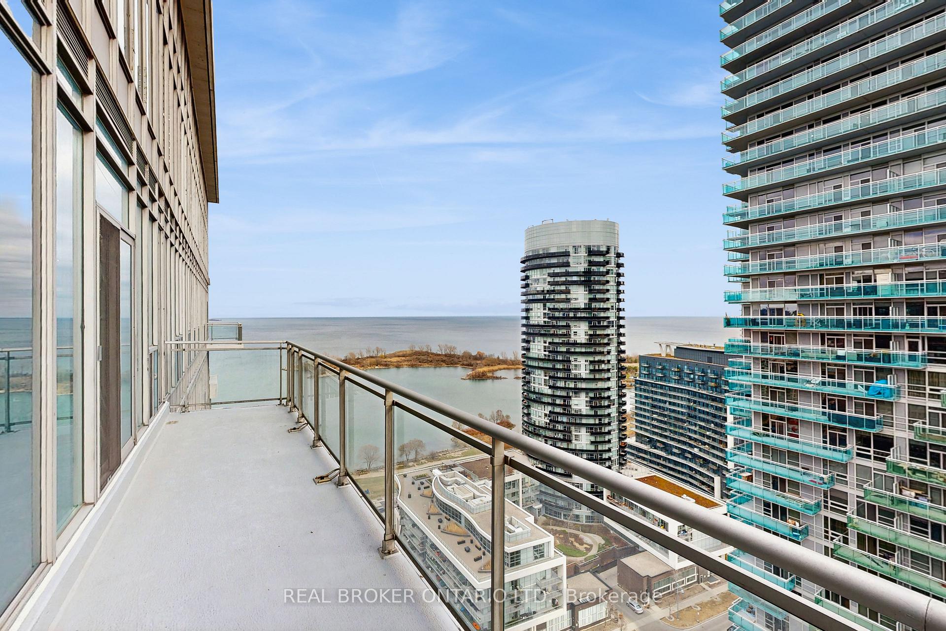 2 Bedrooms Condo at 2121 Lakeshore,  Toronto For sale