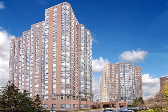 3 Bedrooms Condo at 1 Hickory Tree, Toronto For sale