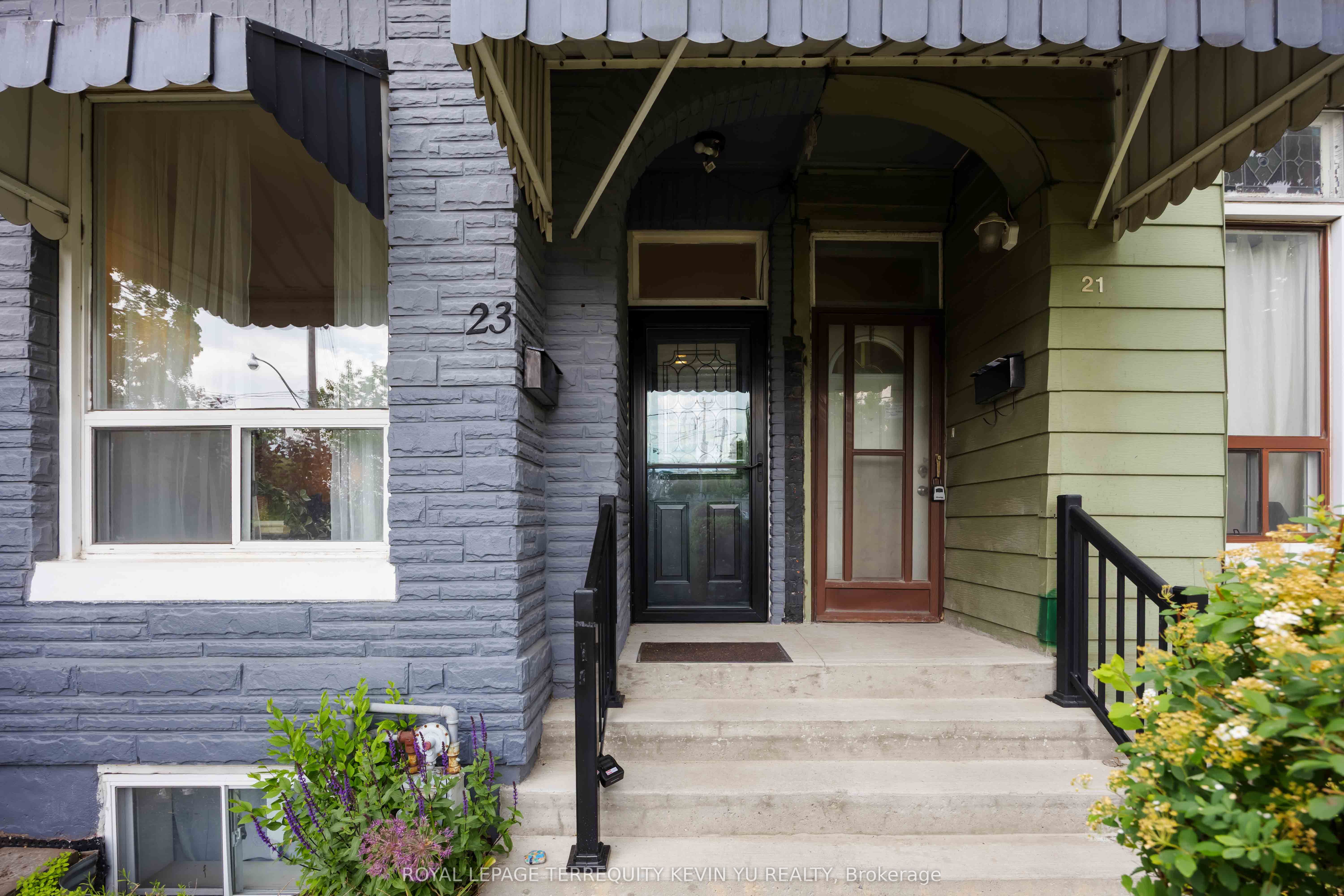 23 Edwin Avenue