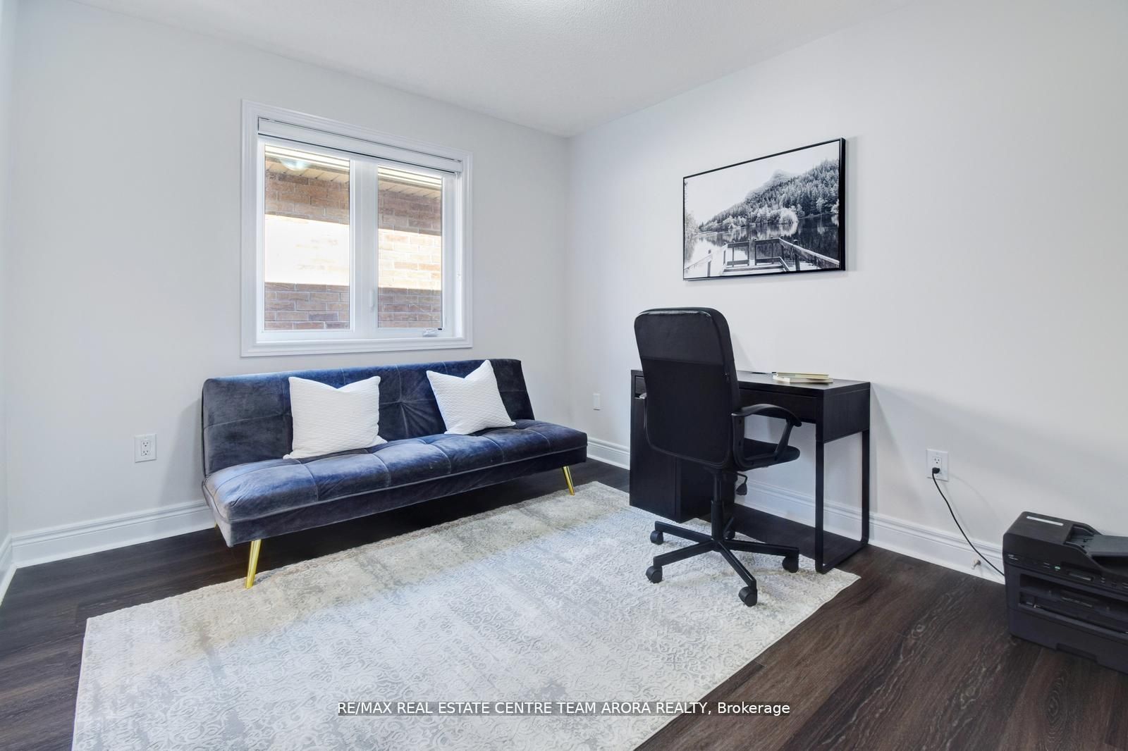 38 Rosewell Crescent