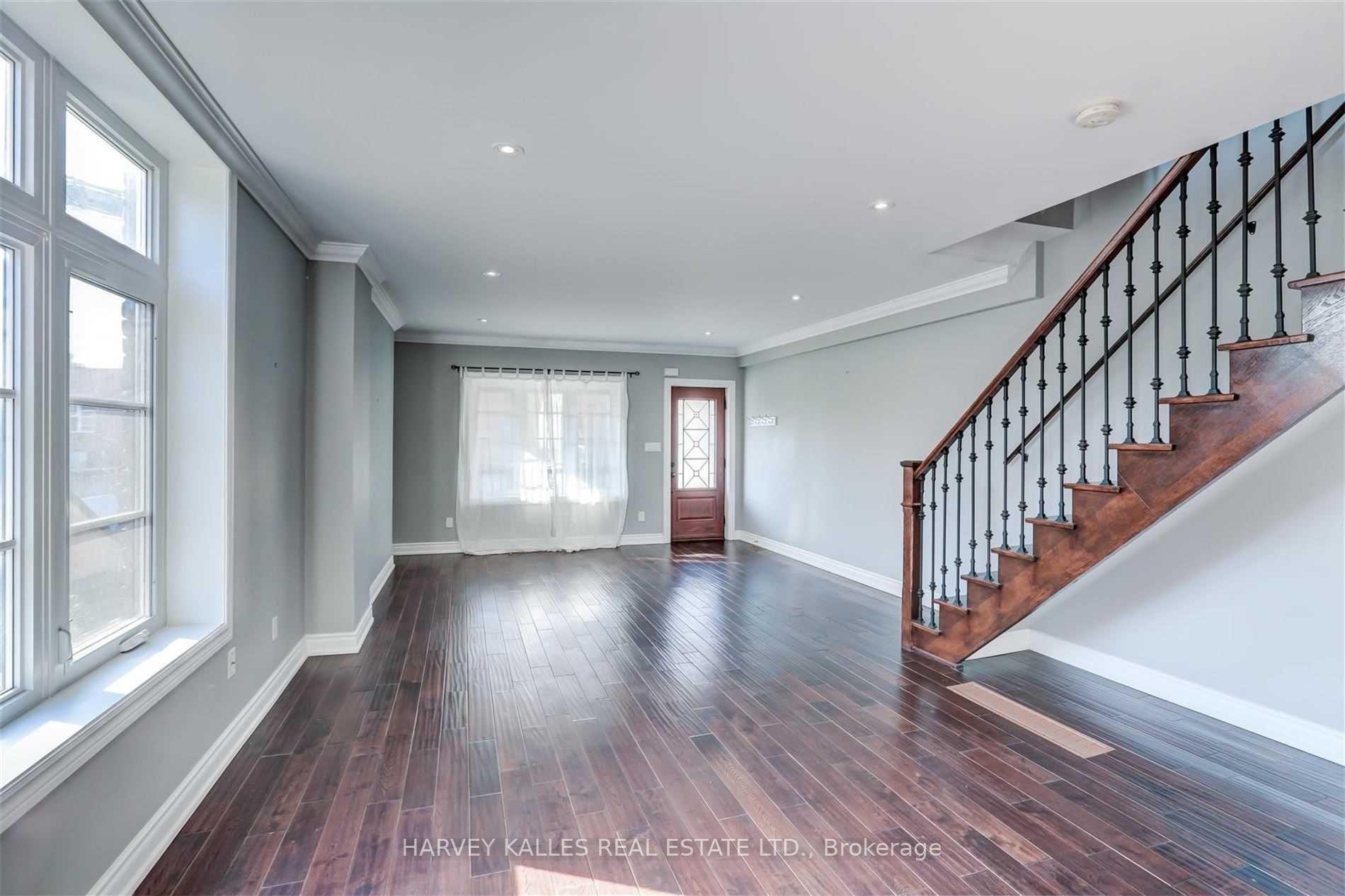 58 Sandford Avenue
