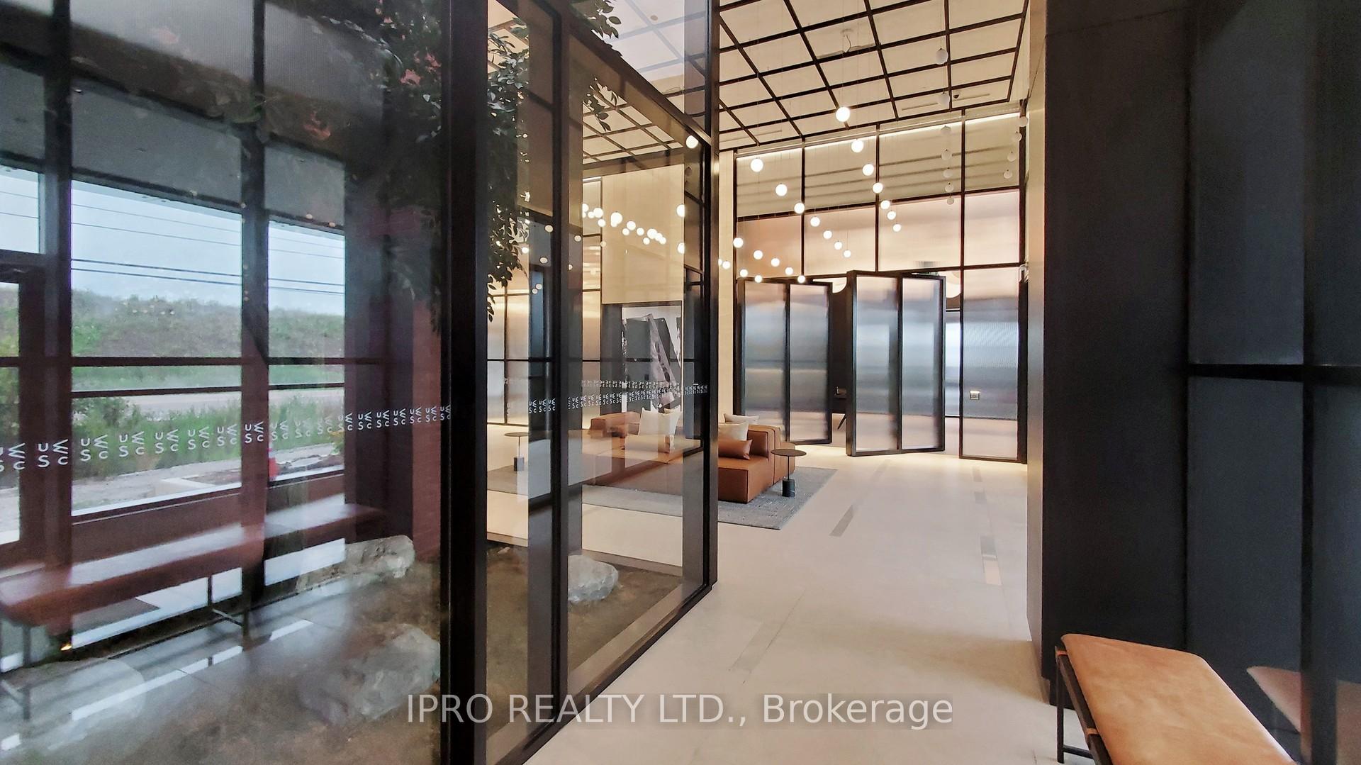 2 Bedrooms Condo at 3200 William Coltson, Oakville For sale