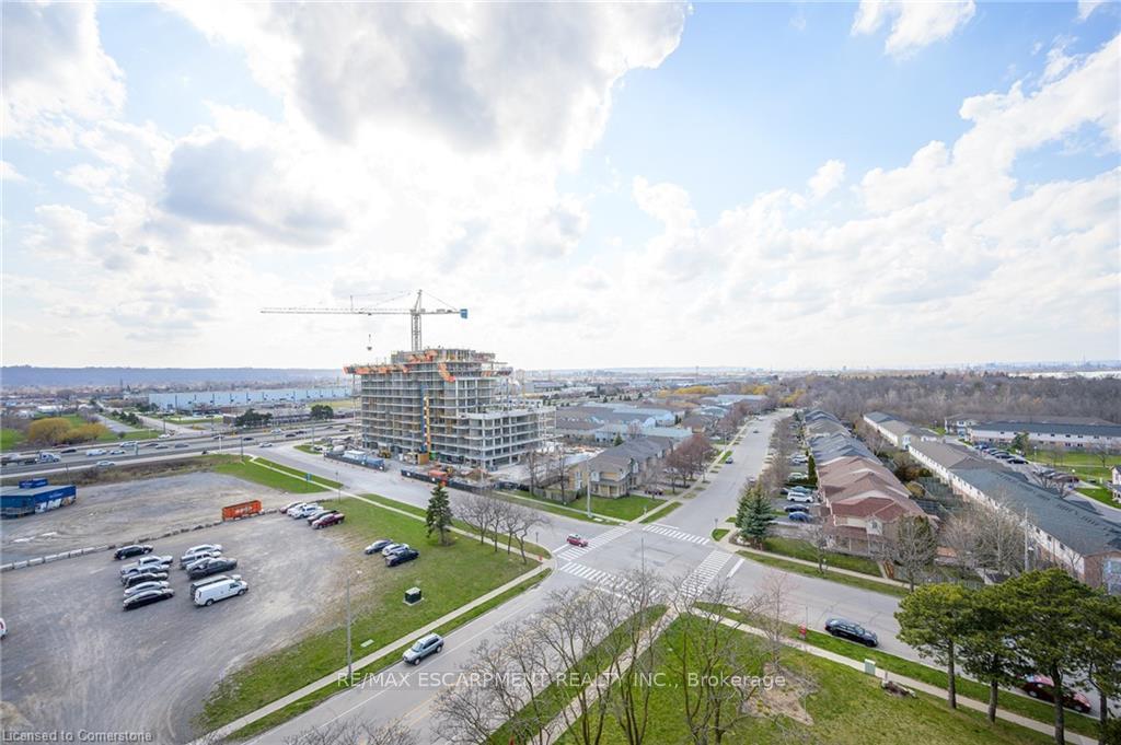 3 Bedrooms Condo at 301 FRANCES,  Hamilton For sale