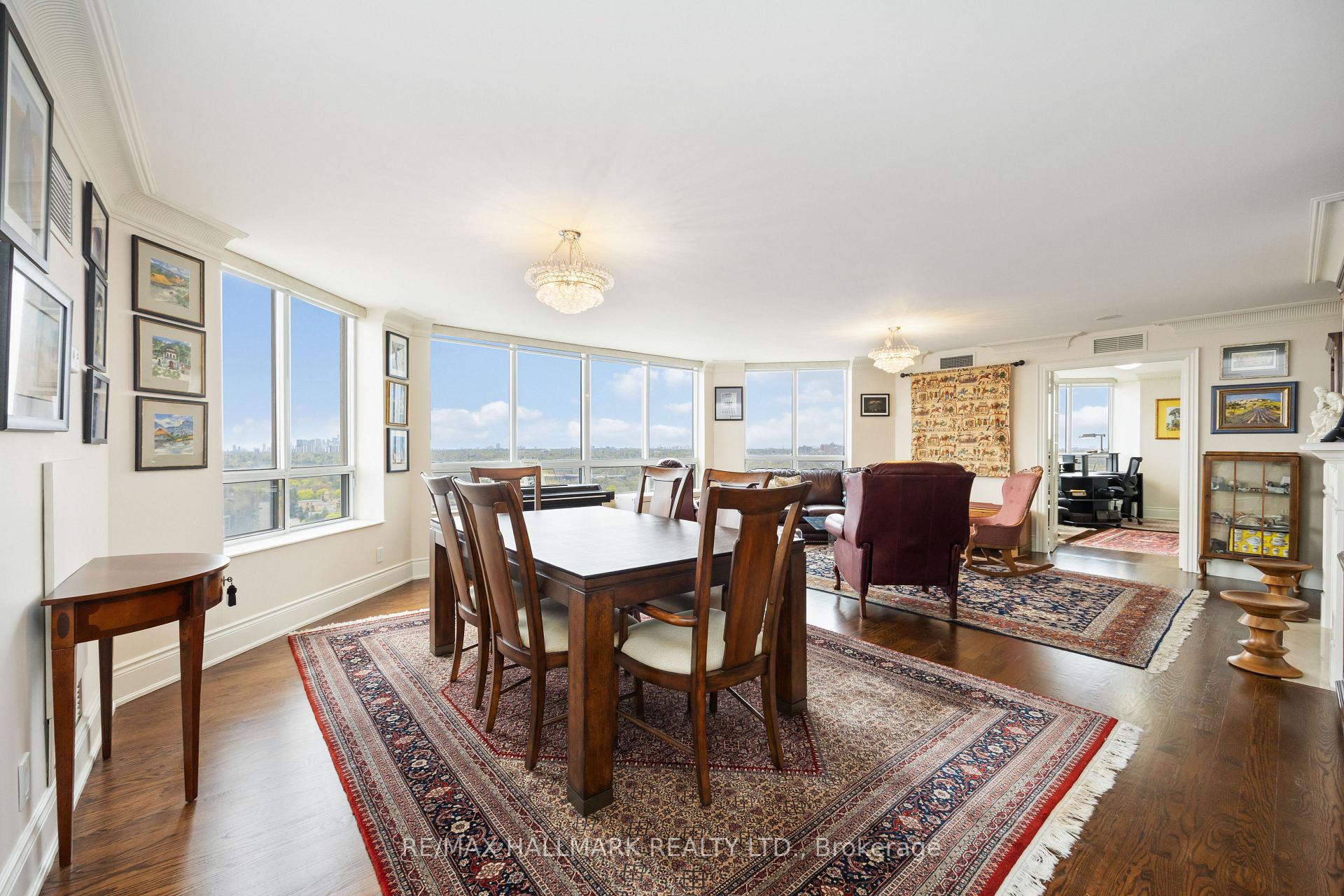 4 Bedrooms Condo at 80 Harrison Garden, Toronto For sale