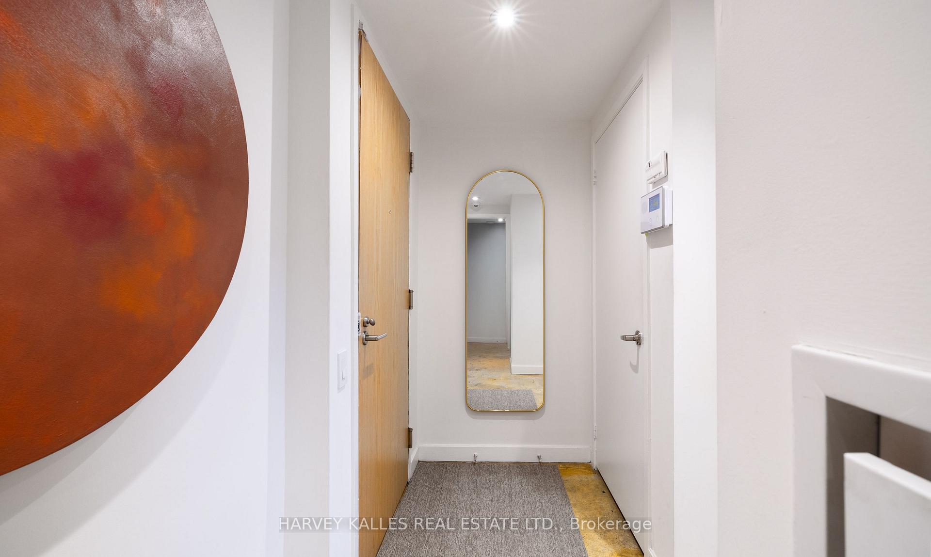 2 Bedrooms Condo at 363 Sorauren, Toronto For sale