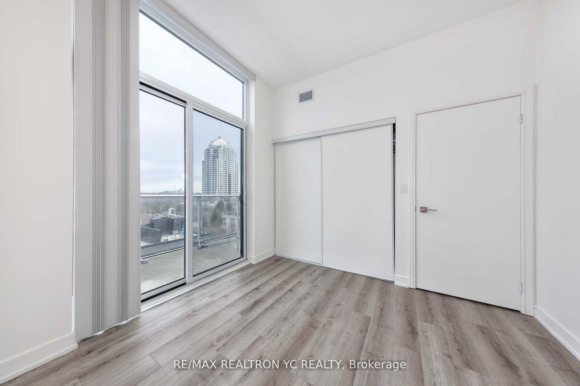 2 Bedrooms Condo at 621 Sheppard, Toronto For sale