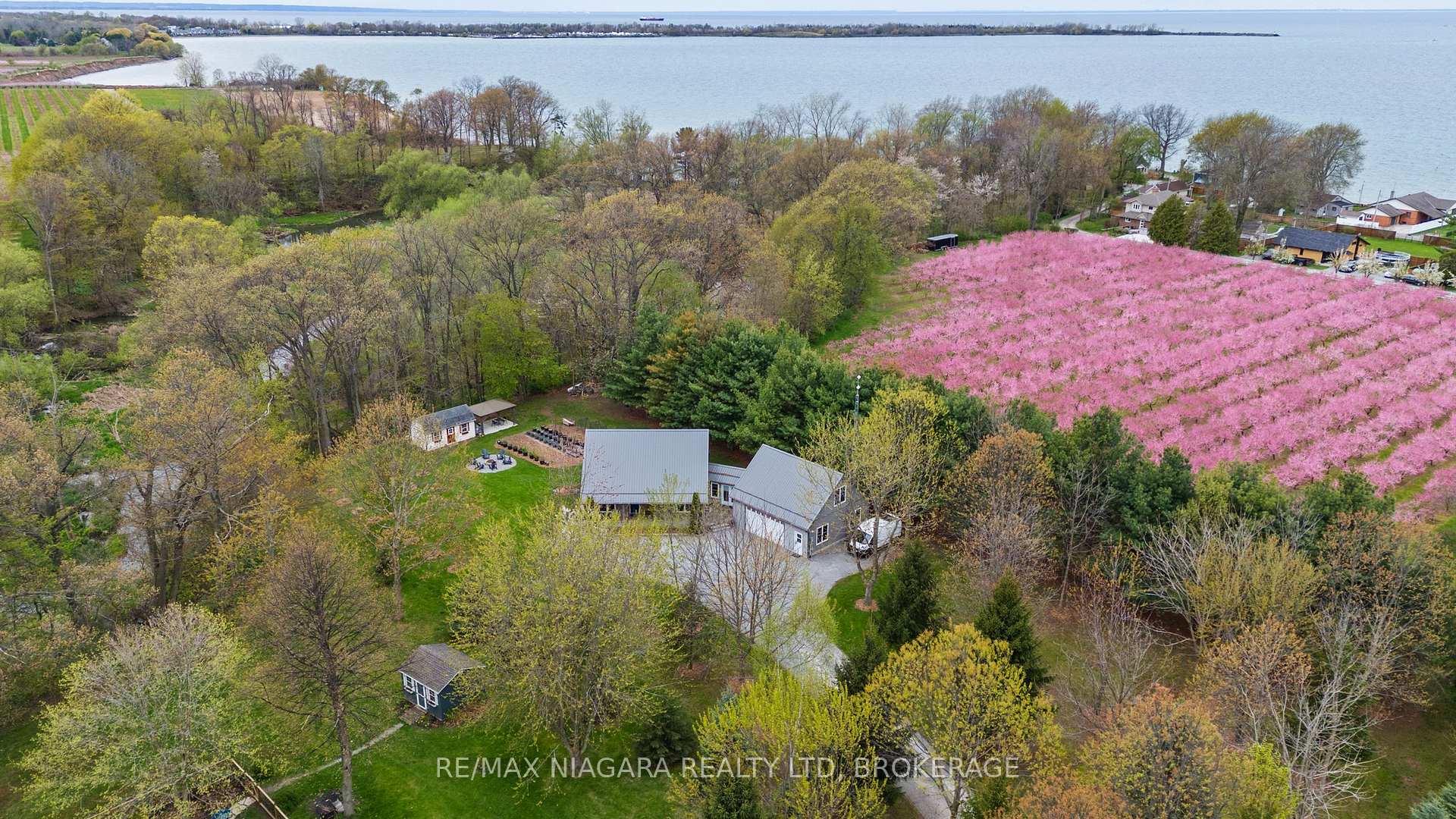 1382 MCNAB Road, Niagara-on-the-Lake, ON L0S 1J0