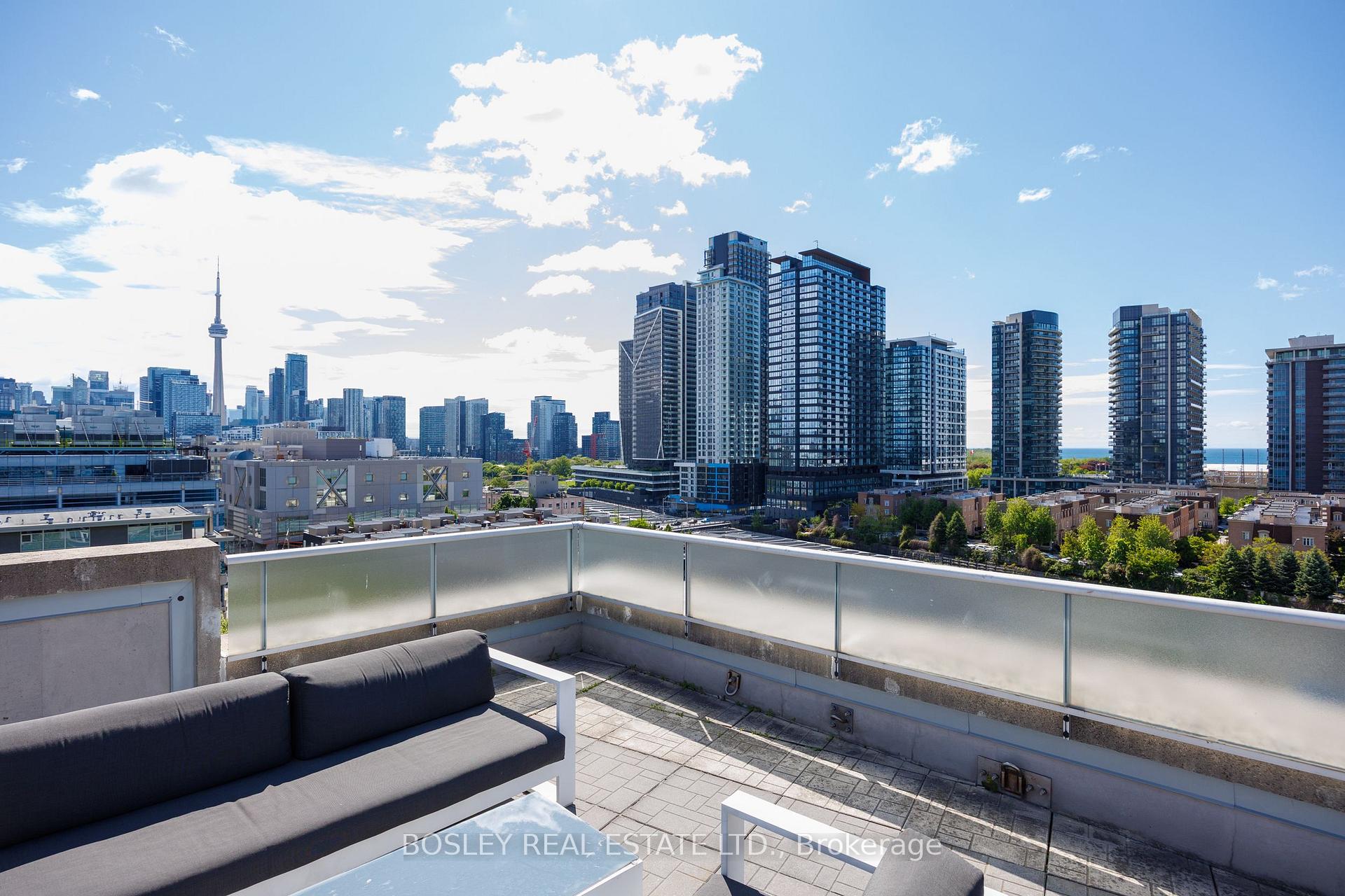 1 Bedroom Condo at 1 Shaw, Toronto For sale