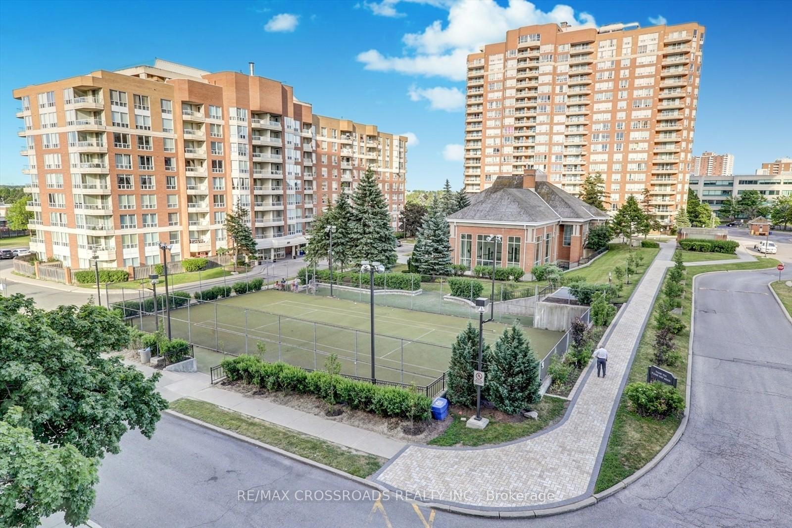 2 Bedrooms Condo at 400 Mclevin, Toronto For sale