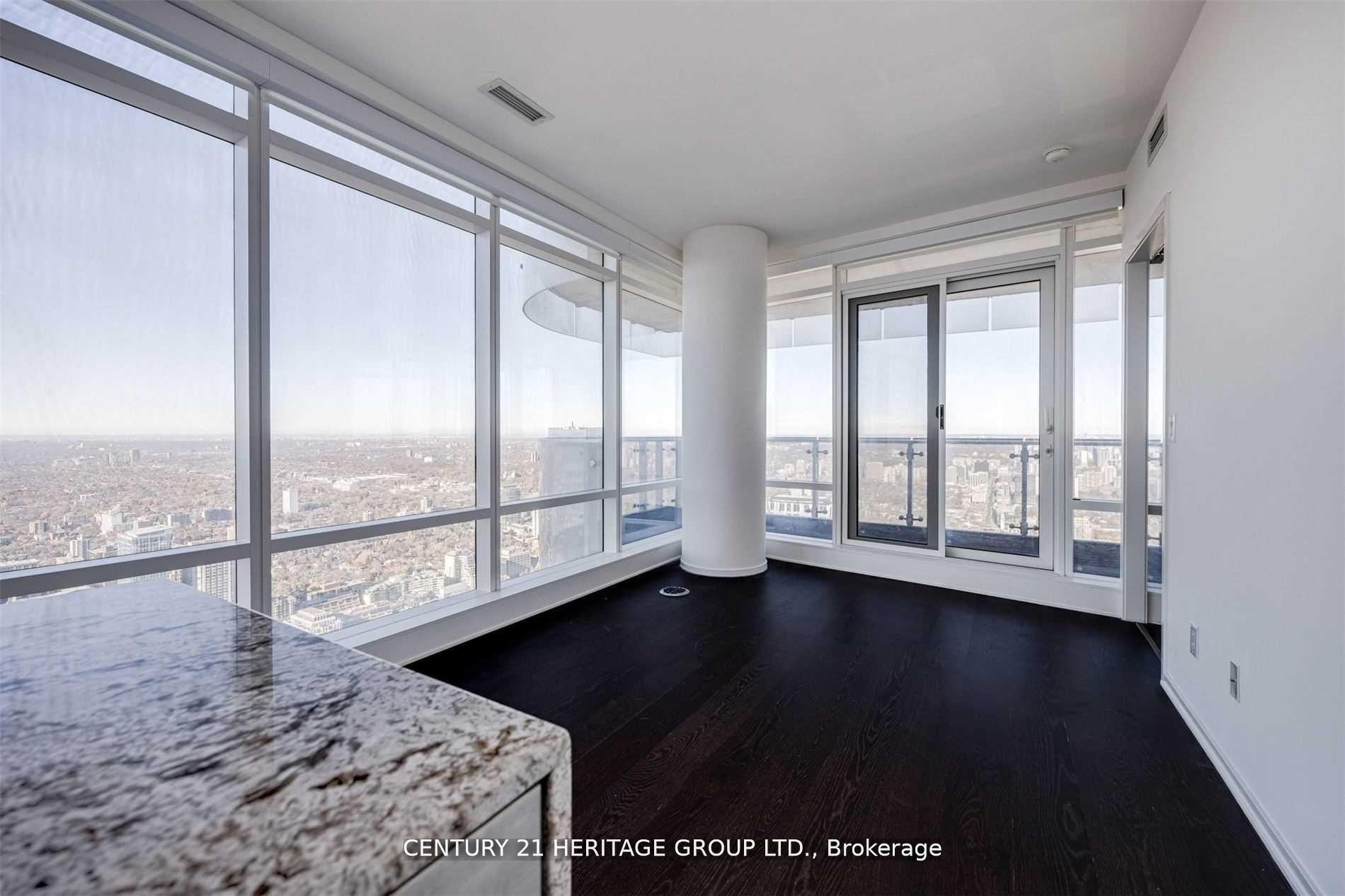 2 Bedrooms Condo at 1 Bloor, Toronto For sale