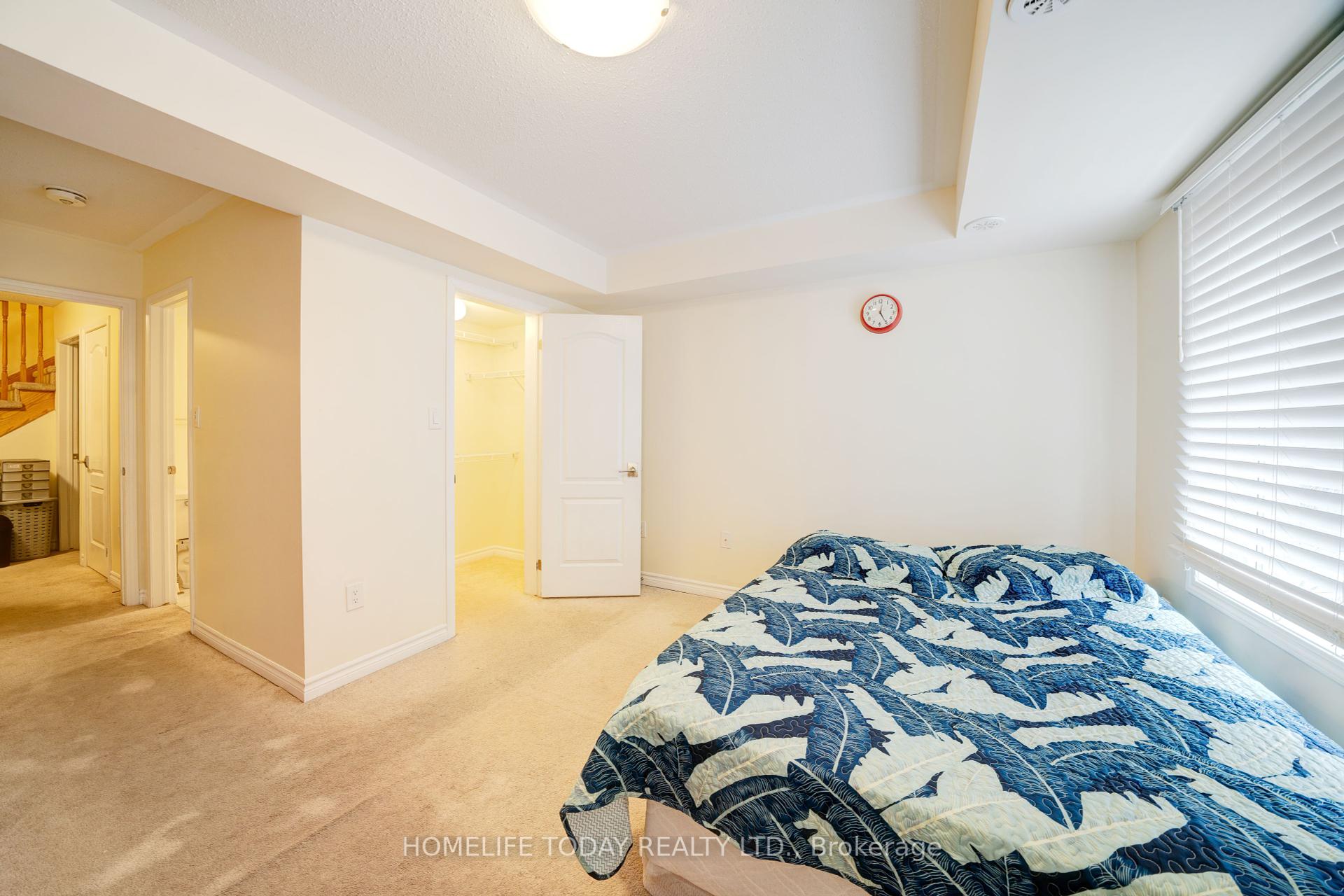 3 Bedrooms Condo at 45 Heron Park, Toronto For sale
