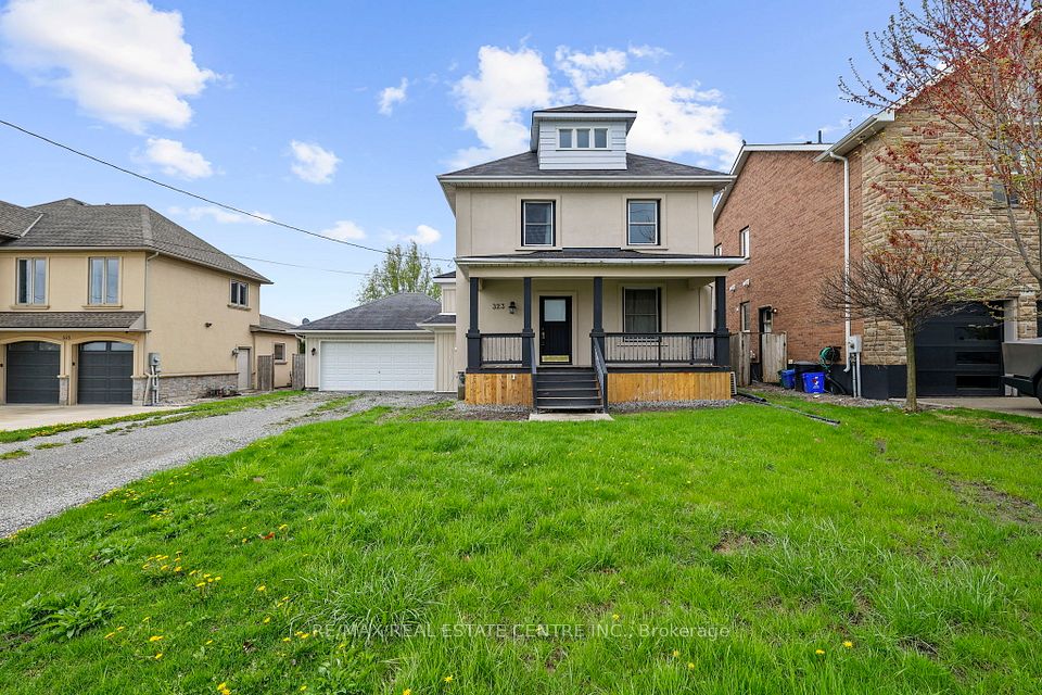 323 Queenston