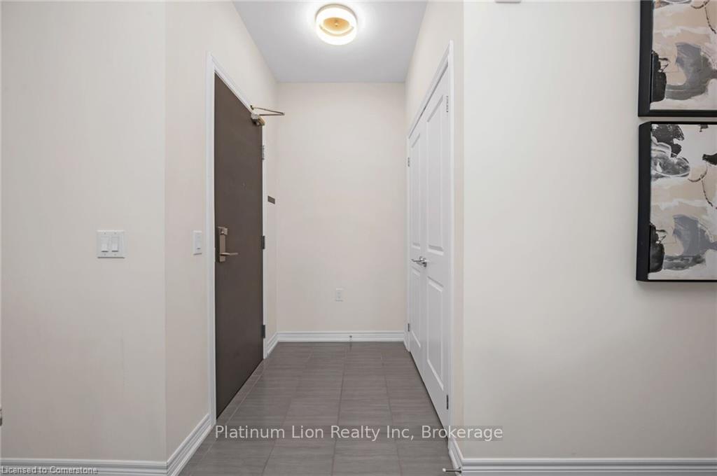 2 Bedrooms Condo at 2375 Bronte, Oakville For sale