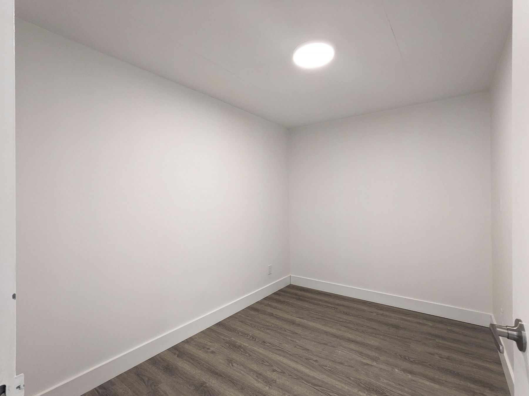 601 Dundas Street E 209