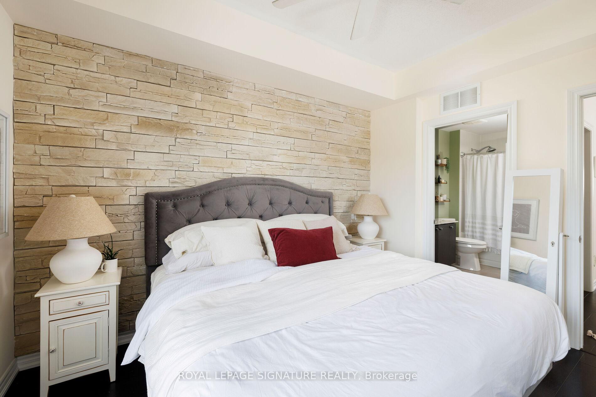 3 Bedrooms Condo at 110 Caledonia Park, Toronto For sale