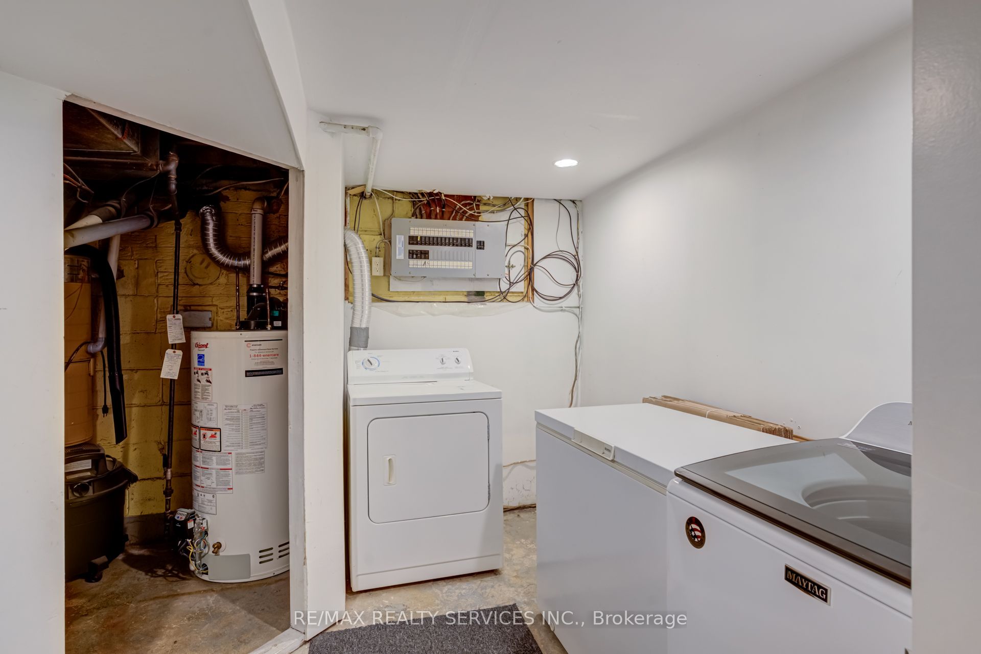 1076 Orchard Road