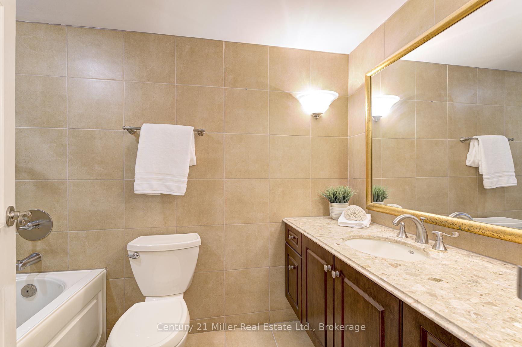 2 Bedrooms Condo at 2180 Marine, Oakville For sale