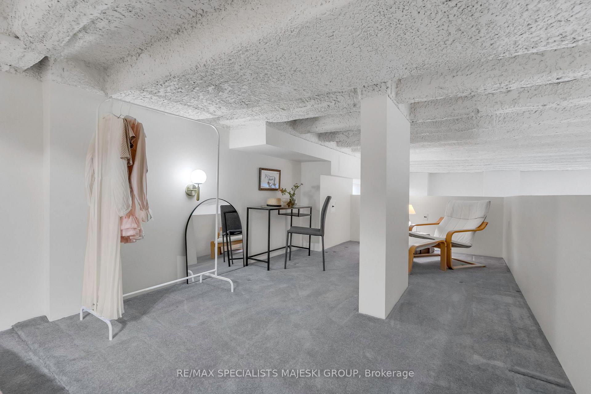 3 Bedrooms Condo at 21 Nassau,  Toronto For sale