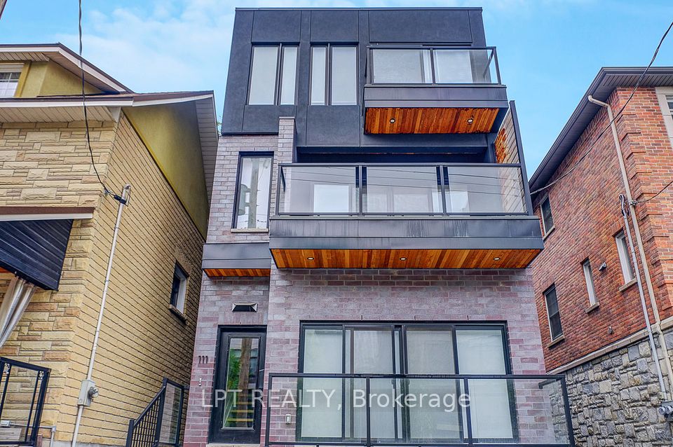 111 Greenfield
