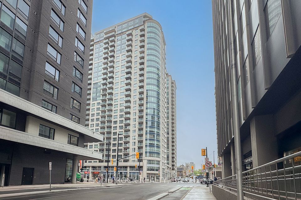 242 Rideau