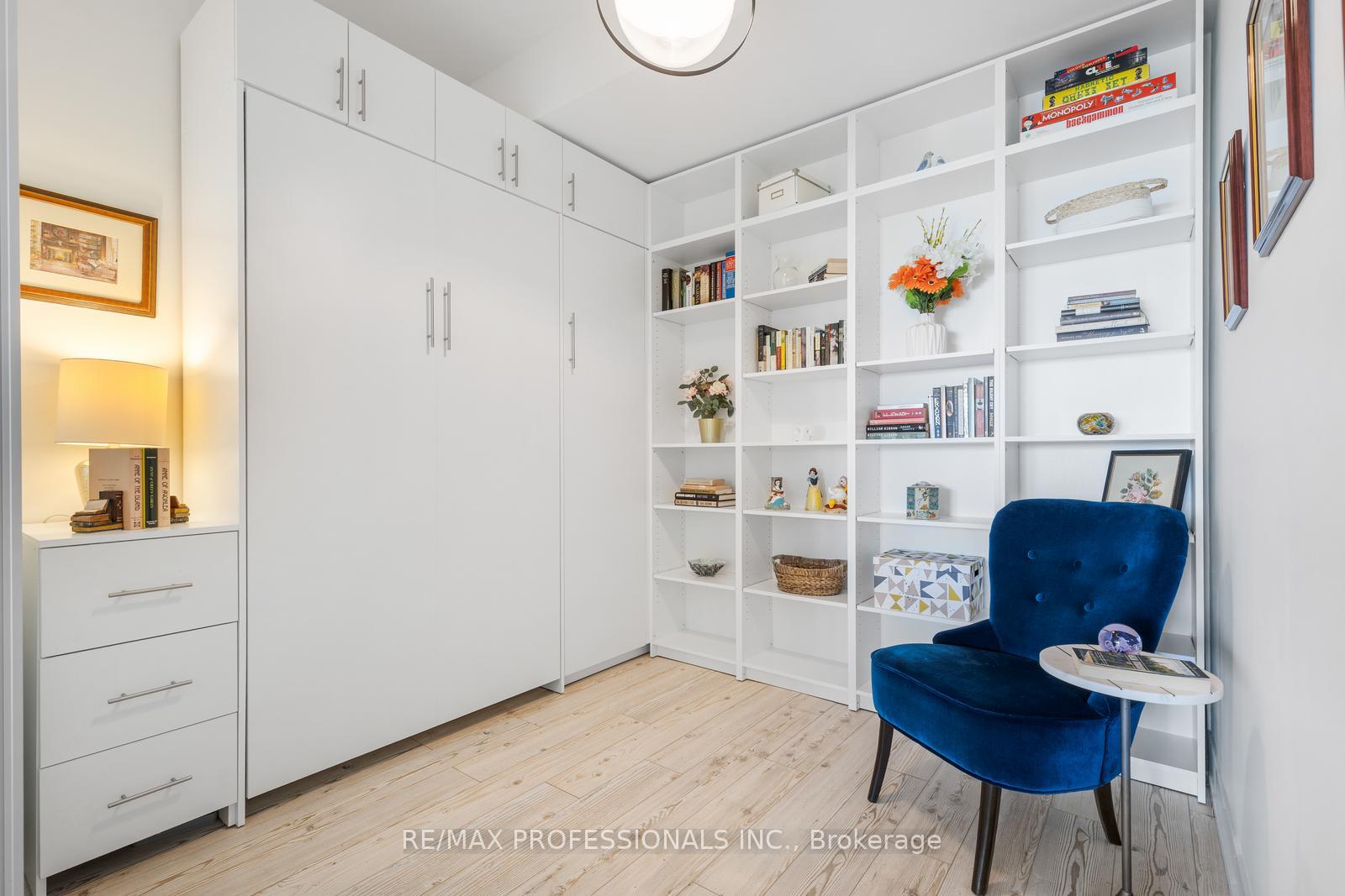 2 Bedrooms Condo at 38 Howard, Toronto For sale