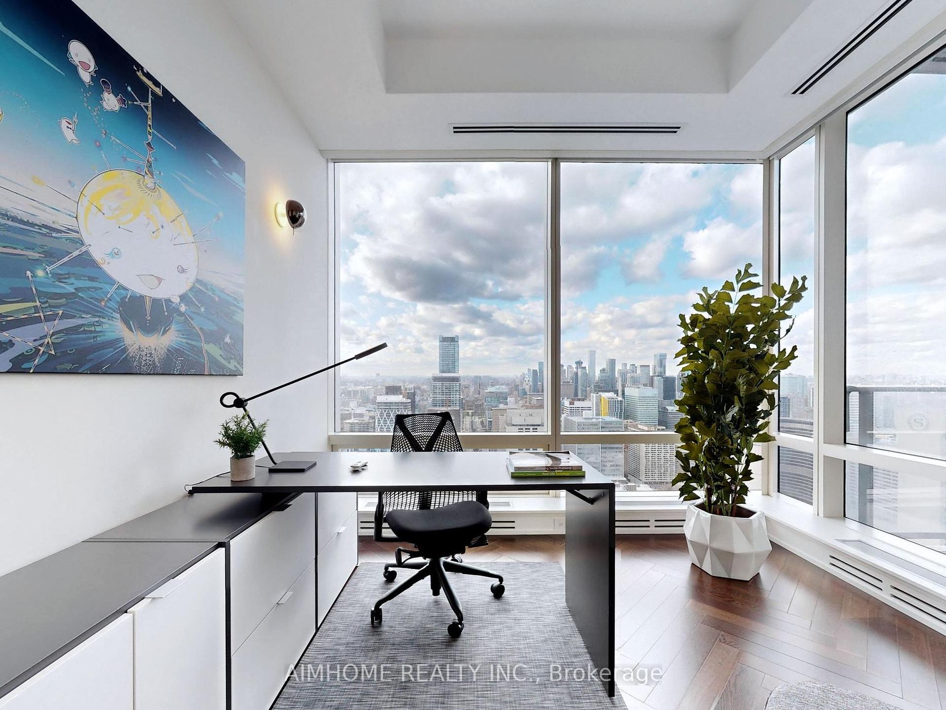 3 Bedrooms Condo at 180 University, Toronto For sale