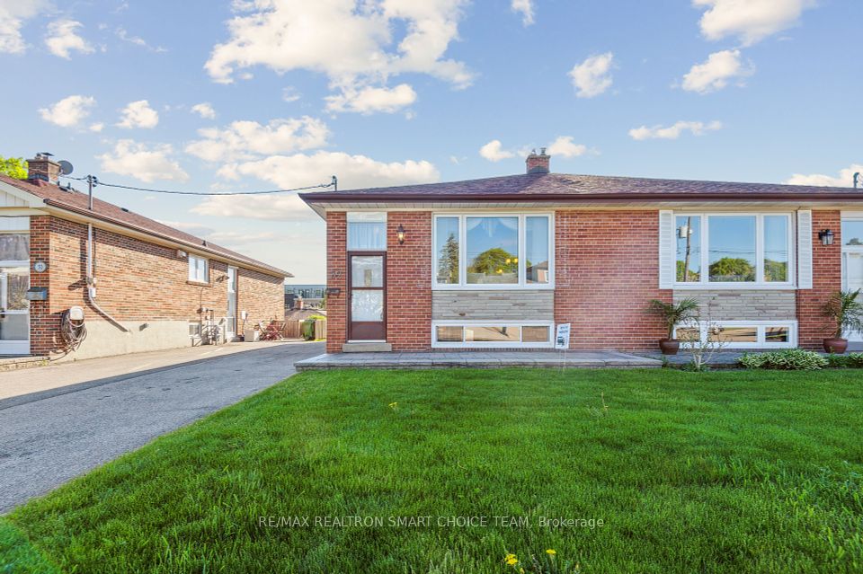 52 Pinebrook