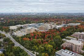 4 Bedrooms Condo at 20 Hargrave, Toronto For sale