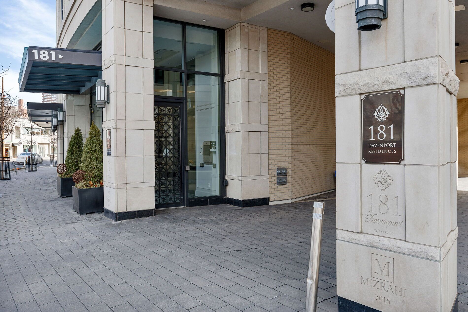 181 Davenport Road PH1201