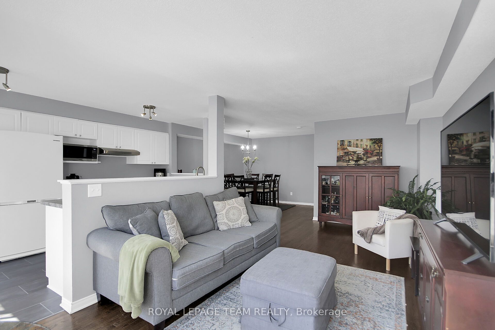 214 Cityview Crescent
