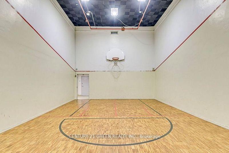 5 Bedrooms Condo at 366 The East Mall, Toronto For sale