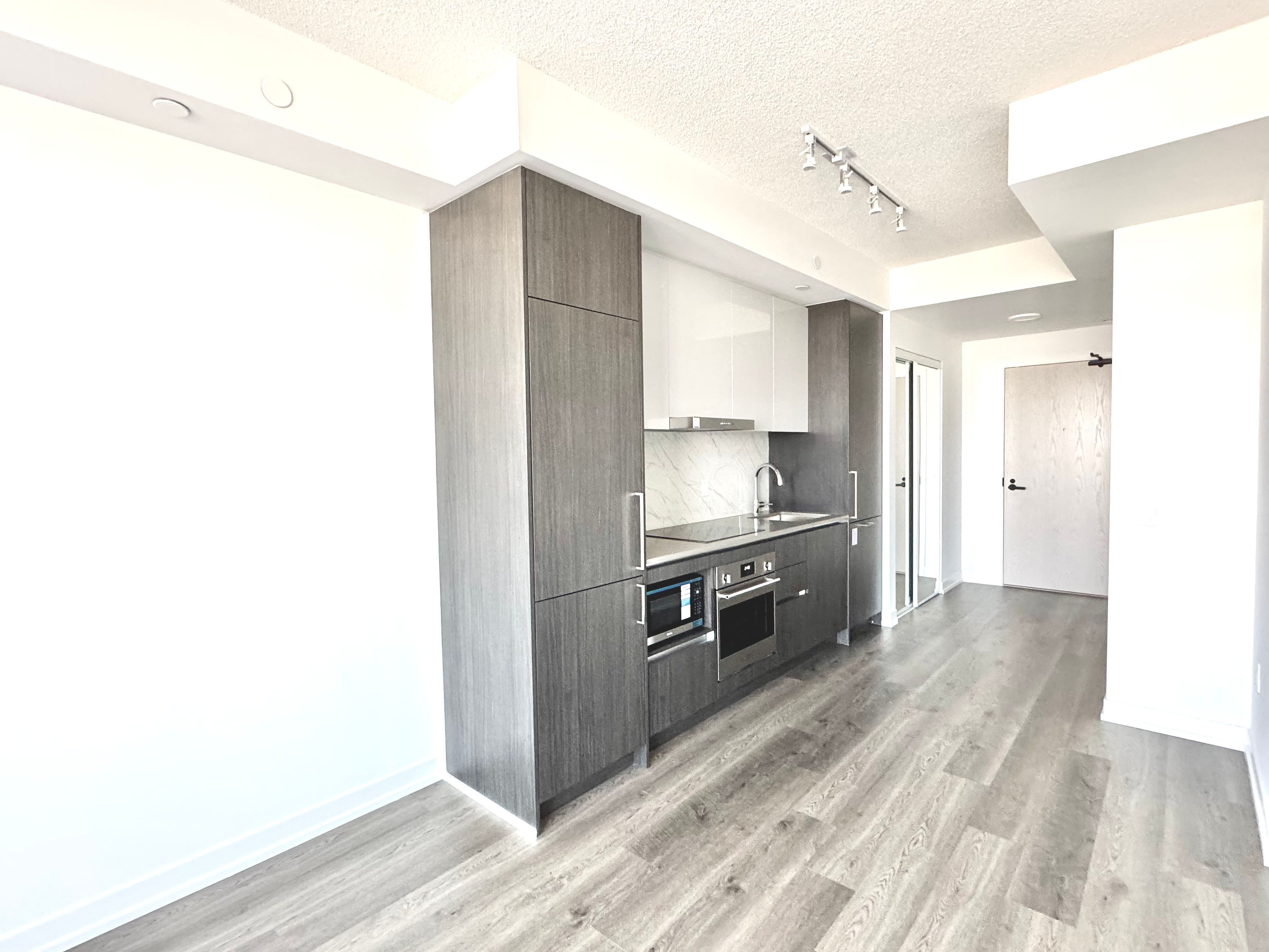 195 Commerce Street 4109